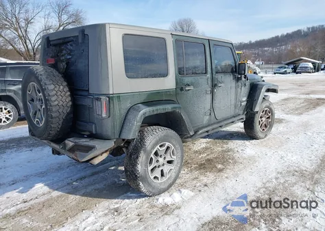 2010 Jeep Wrangler Unlimited Sahara z USA, uszkodzony, nr VIN 1J4BA5H11AL215557
